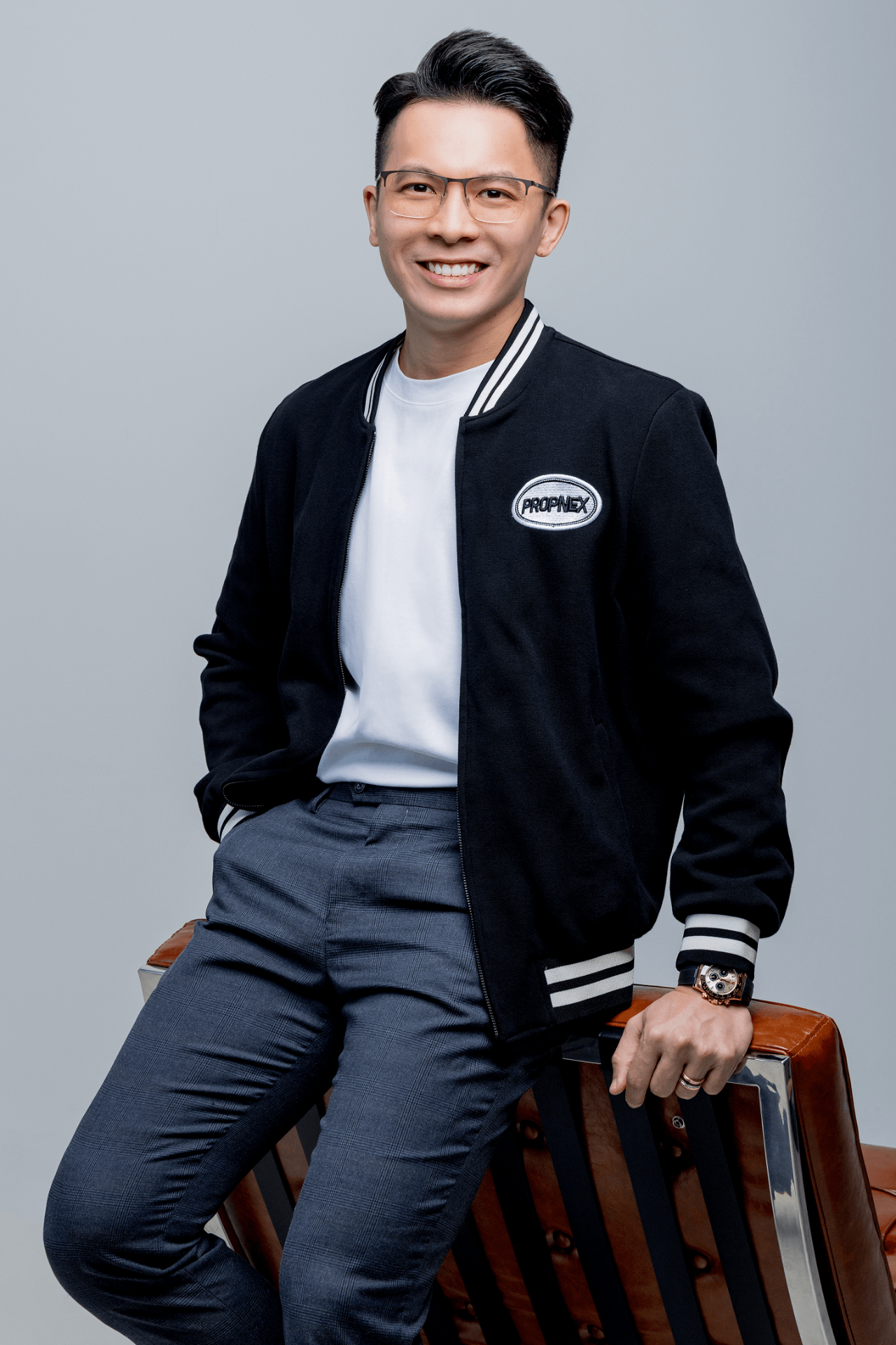 Daniel Kiong, off duty